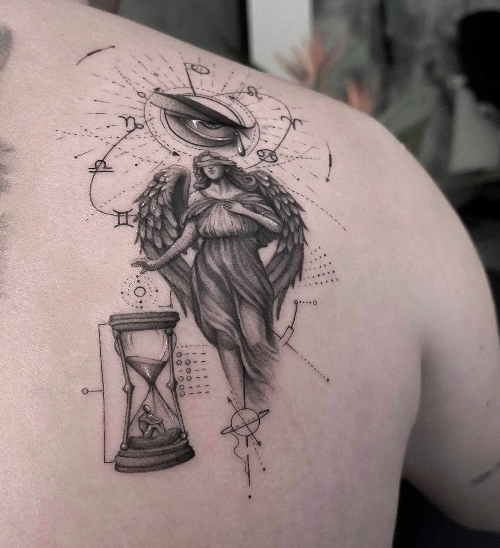 tatuaje-microrealista-angel